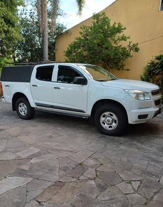 CHEVROLET S10 2.8 LS 4X4 CD 16V TURBO DIESEL 4P MANUAL CHEVROLET S10 2.8 LS 4X4 CD 16V TURBO DIESEL 4P MANUAL